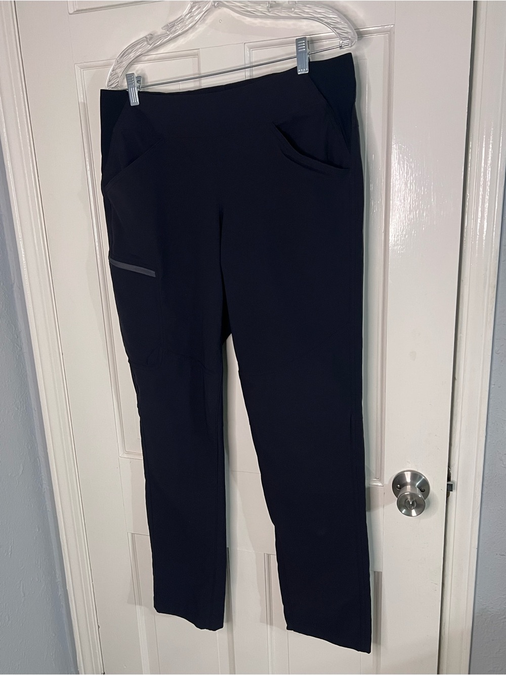 Duluth Trading Co Navy Straight-Leg Hiking Pants